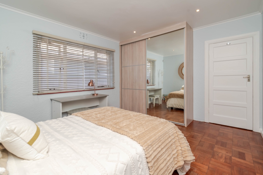 To Let 2 Bedroom Property for Rent in Oranjezicht Western Cape